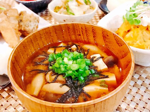 簡単♡お豆腐と海苔としめじのお味噌汁